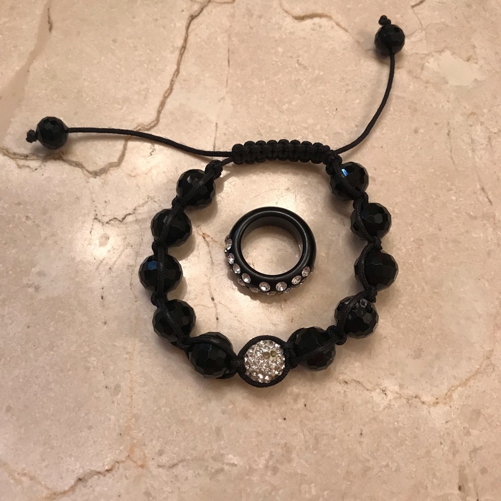 Black braclet ring set .